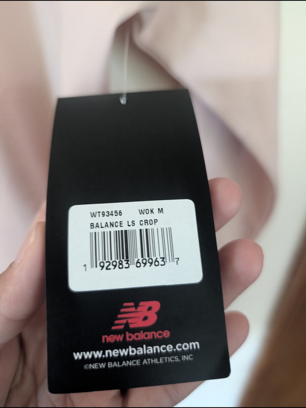 New Balance Women's Long Sleeve Crop Top in Blush Pink Medium - Picture 3 of 5